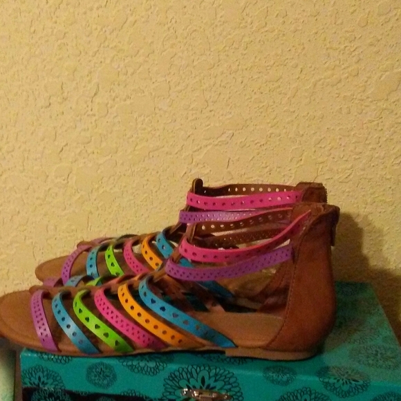 Multi Color Sandals - Picture 2 of 4